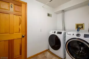 437 Bailey Ave, Union Township, NJ 07083 - Photo 13