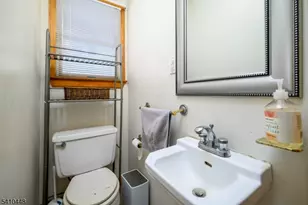 437 Bailey Ave, Union Township, NJ 07083 - Photo 19