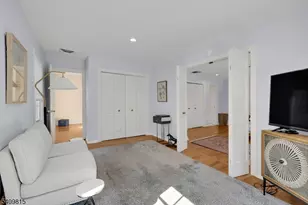 1 Murray Hill Square, New Providence, NJ 07974 - Photo 31