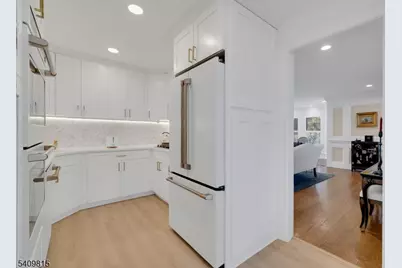 1 Murray Hill Sq #1, New Providence, NJ 07974 - Photo 23