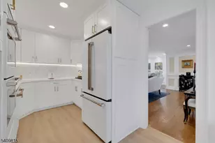 1 Murray Hill Square, New Providence, NJ 07974 - Photo 23