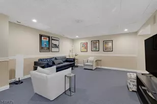 1 Murray Hill Square, New Providence, NJ 07974 - Photo 39