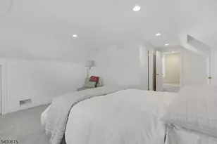 1 Murray Hill Square, New Providence, NJ 07974 - Photo 35