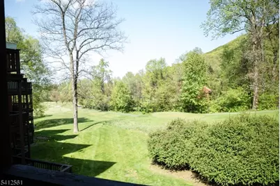 6 Baily Bunion Ct #9, Vernon, NJ 07462 - Photo 5