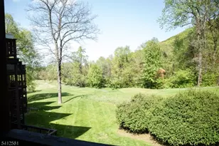 6 Baily Bunion Ct, Vernon, NJ 07462 - Photo 5