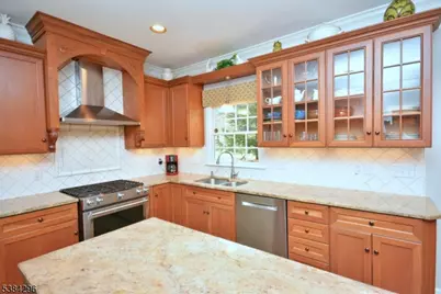 11 Devonald Dr, Bethlehem Township, NJ 08802 - Photo 9