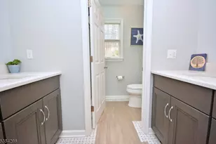 11 Devonald Dr, Bethlehem Township, NJ 08802 - Photo 25