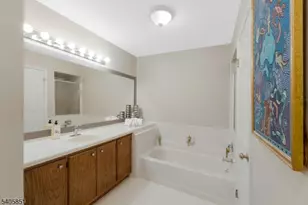 22 Stone Run Rd, Bedminster Township, NJ 07921 - Photo 21