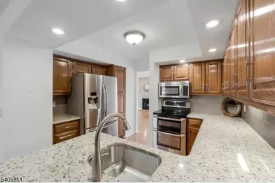 22 Stone Run Rd, Bedminster Township, NJ 07921 - Photo 13