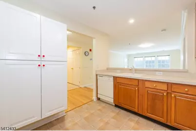 1104 Peer Pl, Denville, NJ 07834 - Photo 7