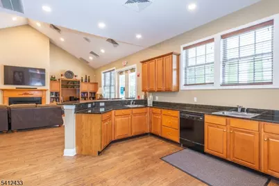 1104 Peer Pl, Denville, NJ 07834 - Photo 31