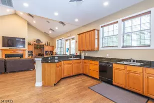 1104 Peer Pl, Denville, NJ 07834 - Photo 31