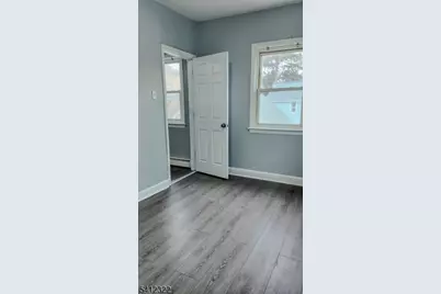 566 Valley St #2, Orange, NJ 07050 - Photo 19