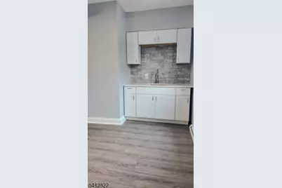 566 Valley St #2, Orange, NJ 07050 - Photo 7