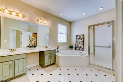 4 Loft Dr, Bridgewater, NJ 08836 - Photo 15