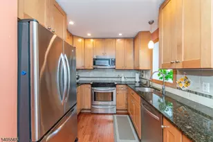 77 Moraine Rd, Parsippany, NJ 07950 - Photo 9