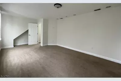 1584 Walker Ave, Union Township, NJ 07083 - Photo 17