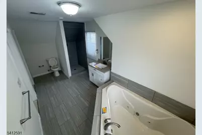 1584 Walker Ave, Union Township, NJ 07083 - Photo 15