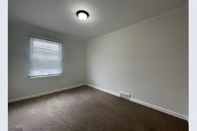 1584 Walker Ave, Union Township, NJ 07083 - Photo 9