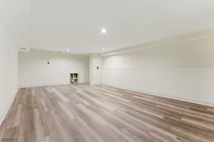 411 Hory St, Roselle Boro, NJ 07203 - Photo 19