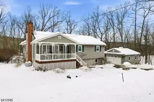 17 Acorn Dr, Vernon, NJ 07422 - Photo 3