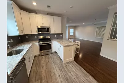 906 Flora St #2, Elizabeth, NJ 07201 - Photo 9