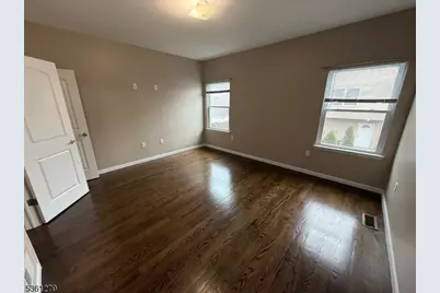 906 Flora St #2, Elizabeth, NJ 07201 - Photo 17