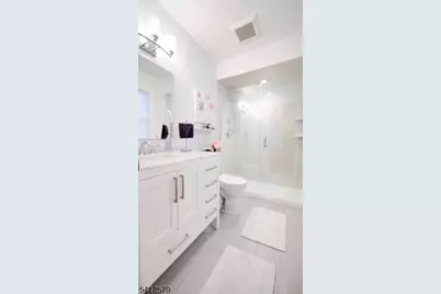 8 Appollo Pl, Clinton Township, NJ 08809 - Photo 29