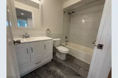 21 Hensler St, Newark, NJ 07105 - Photo 9