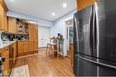 92 Myrtle Ave, Cedar Grove, NJ 07009 - Photo 7