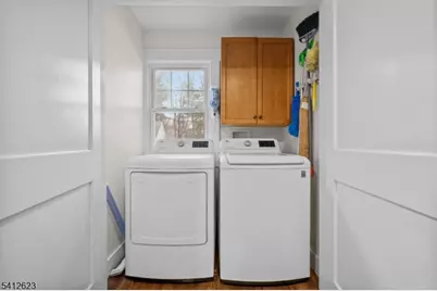 92 Myrtle Ave, Cedar Grove, NJ 07009 - Photo 9