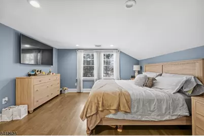 92 Myrtle Ave, Cedar Grove, NJ 07009 - Photo 17