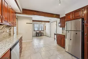 32 Garden Pl, Pequannock Township, NJ 07444 - Photo 13