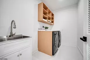 17 Belvedere Dr, Livingston, NJ 07039 - Photo 35