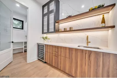 17 Belvedere Drive, Livingston, NJ 07039 - Photo 13