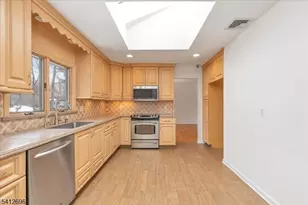 1995 Winding Brook Way, Scotch Plains Township, NJ 07076 - Photo 15