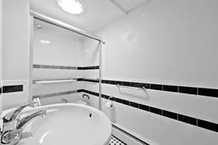 43 Corbin Ave, Jersey City, NJ 07306 - Photo 23