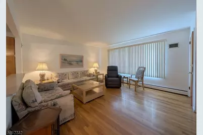 43 Corbin Ave, Jersey City, NJ 07306 - Photo 5
