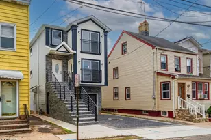 840 Martin St, Elizabeth, NJ 07201 - Photo 3