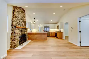 39 Old Rd, Ringwood, NJ 07456 - Photo 9