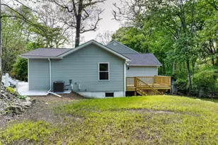 39 Old Rd, Ringwood, NJ 07456 - Photo 3