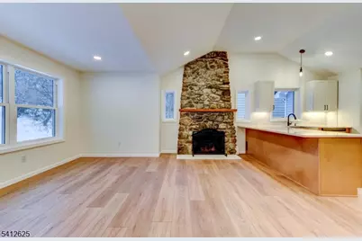 39 Old Rd, Ringwood, NJ 07456 - Photo 9