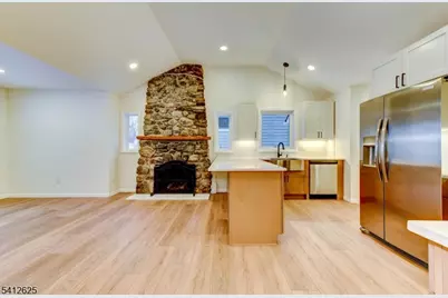 39 Old Rd, Ringwood, NJ 07456 - Photo 9