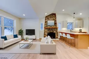 39 Old Rd, Ringwood, NJ 07456 - Photo 5