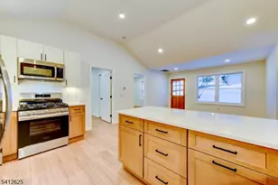 39 Old Rd, Ringwood, NJ 07456 - Photo 17