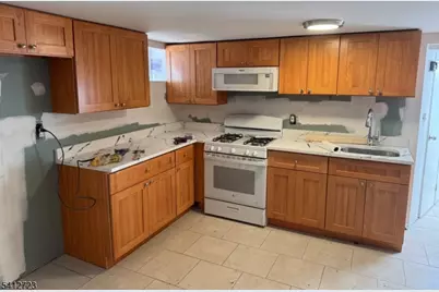 50 Cherry St #B, Elizabeth, NJ 07202 - Photo 7