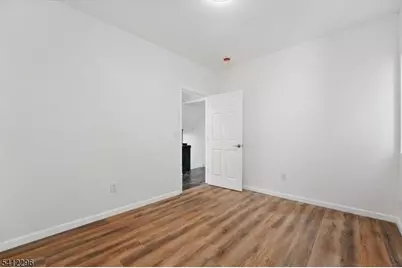 84 Chelsea Ave, Newark, NJ 07106 - Photo 13