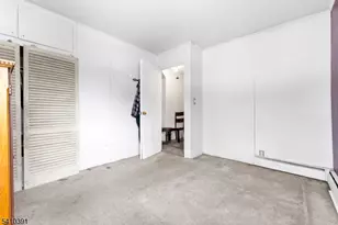 29 Park Ave, Woodbridge Township, NJ 08830 - Photo 13