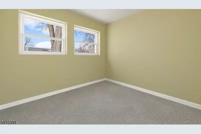 29 Park Ave, Woodbridge Township, NJ 08830 - Photo 11