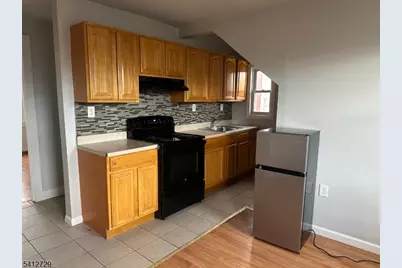 196 Shephard Ave #3, Newark, NJ 07112 - Photo 1
